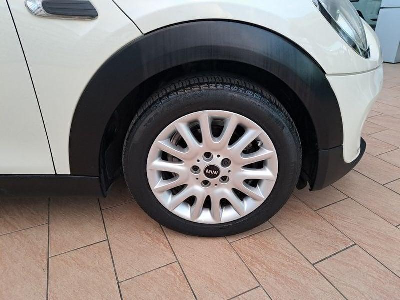 MINI Mini 5 porte Mini 1.5 Cooper D Business 5 porte