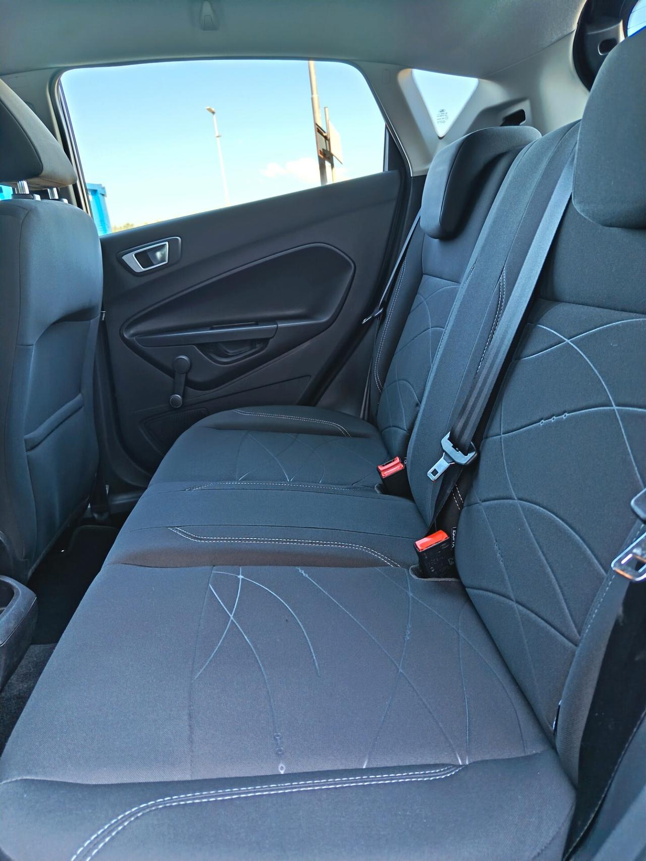 Ford Fiesta 2014 1.0 benzina 80.000KM 12 MESI DI GARANZIA NEOPATENTATI