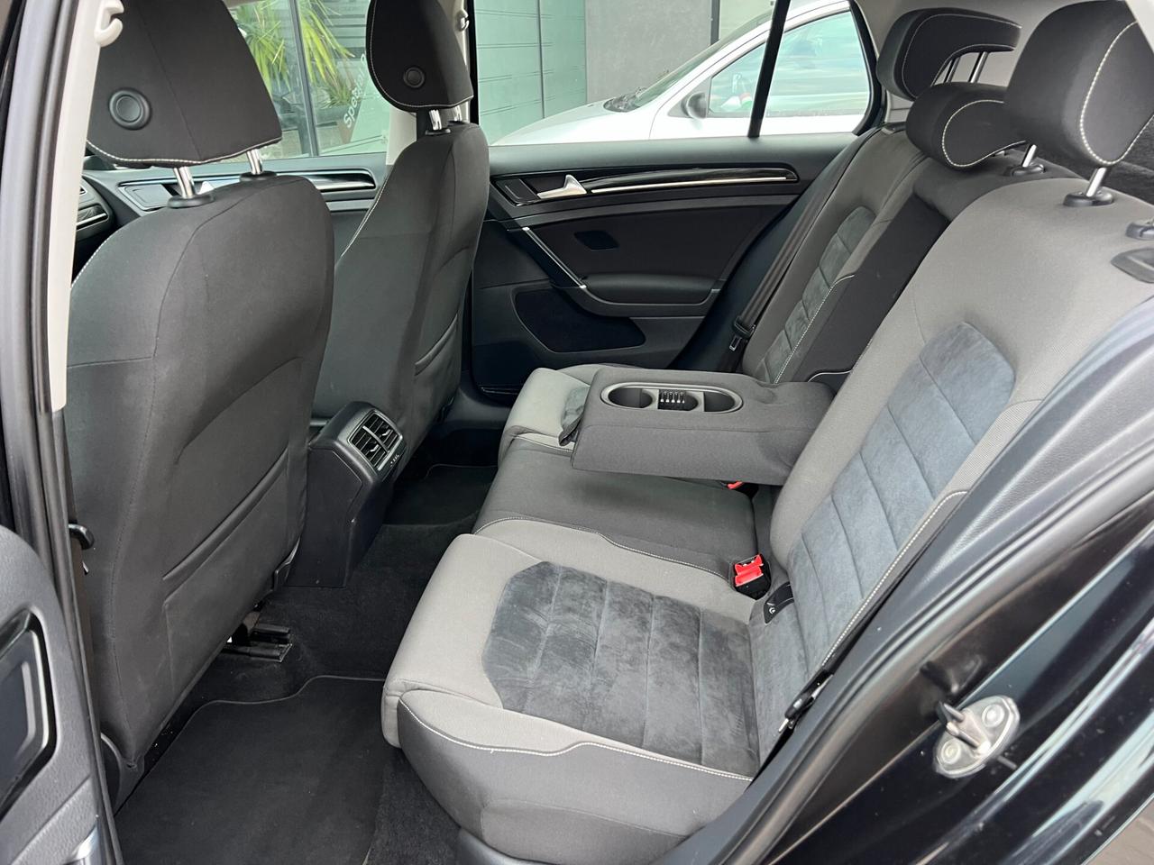 VW GOLF 7 1.6 TDI highline/UNICO PROP/GARANZIA