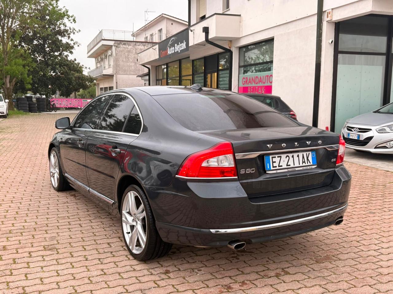 Volvo S80 2.4 D5 205 CV Geartronic Momentum