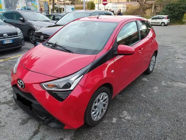 Toyota Aygo Connect 1.0 VVT-i x-cite
