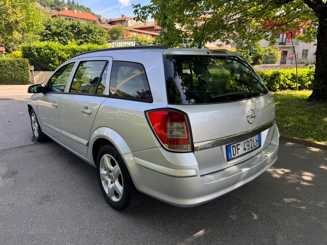 Opel Astra 1.7 CDTI 101CV 5 porte Cosmo neopatentati