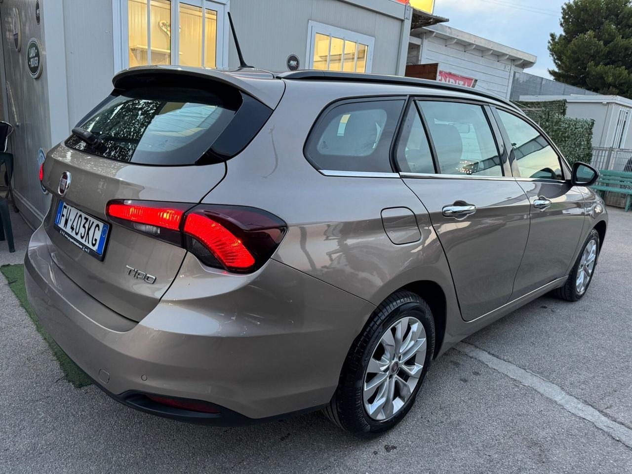 Fiat Tipo 1.6 Mjt 120CV S&S SW Lounge NUOVA
