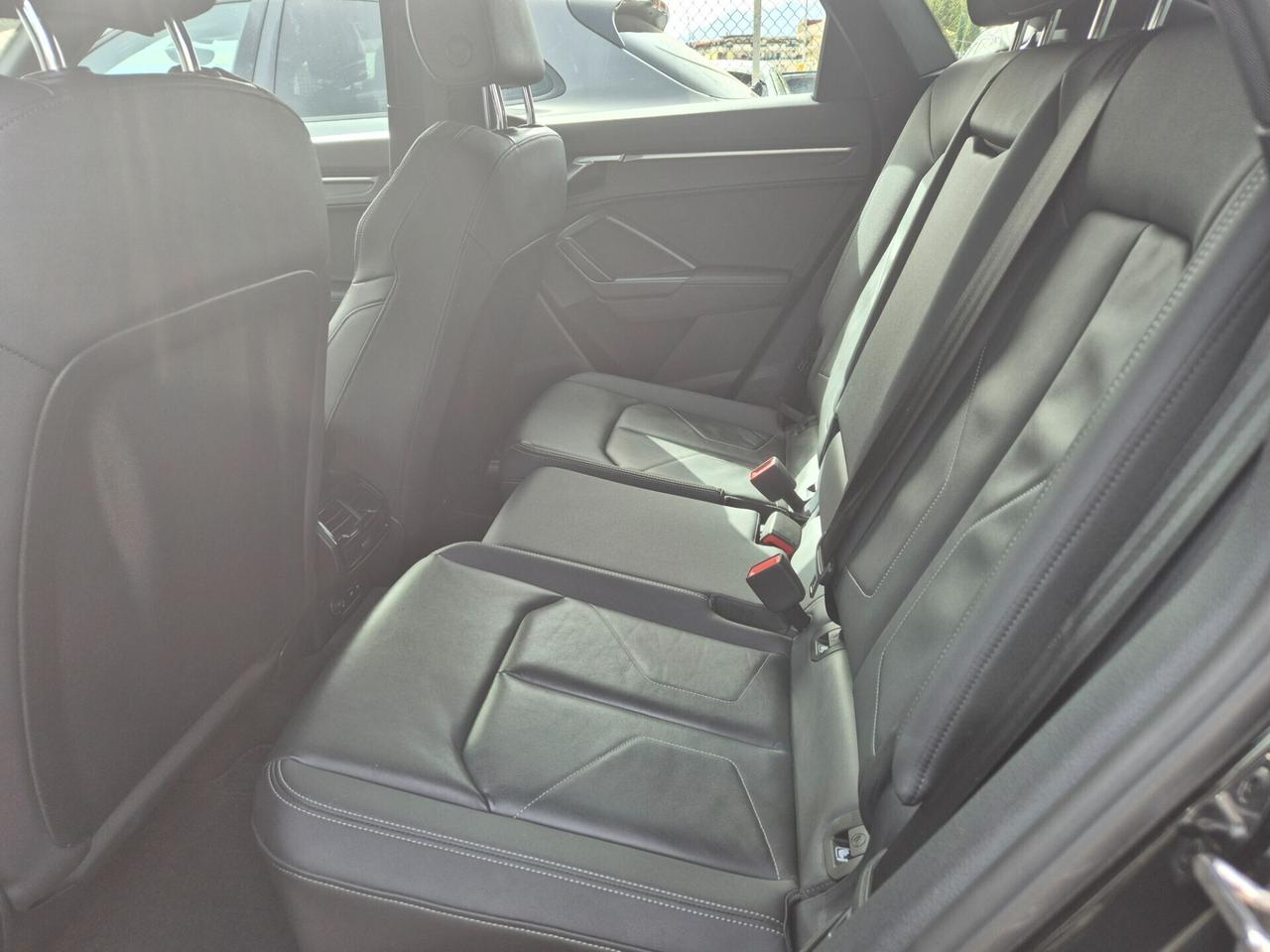 Audi Q3 SPB 45 TFSI e S tronic line edition