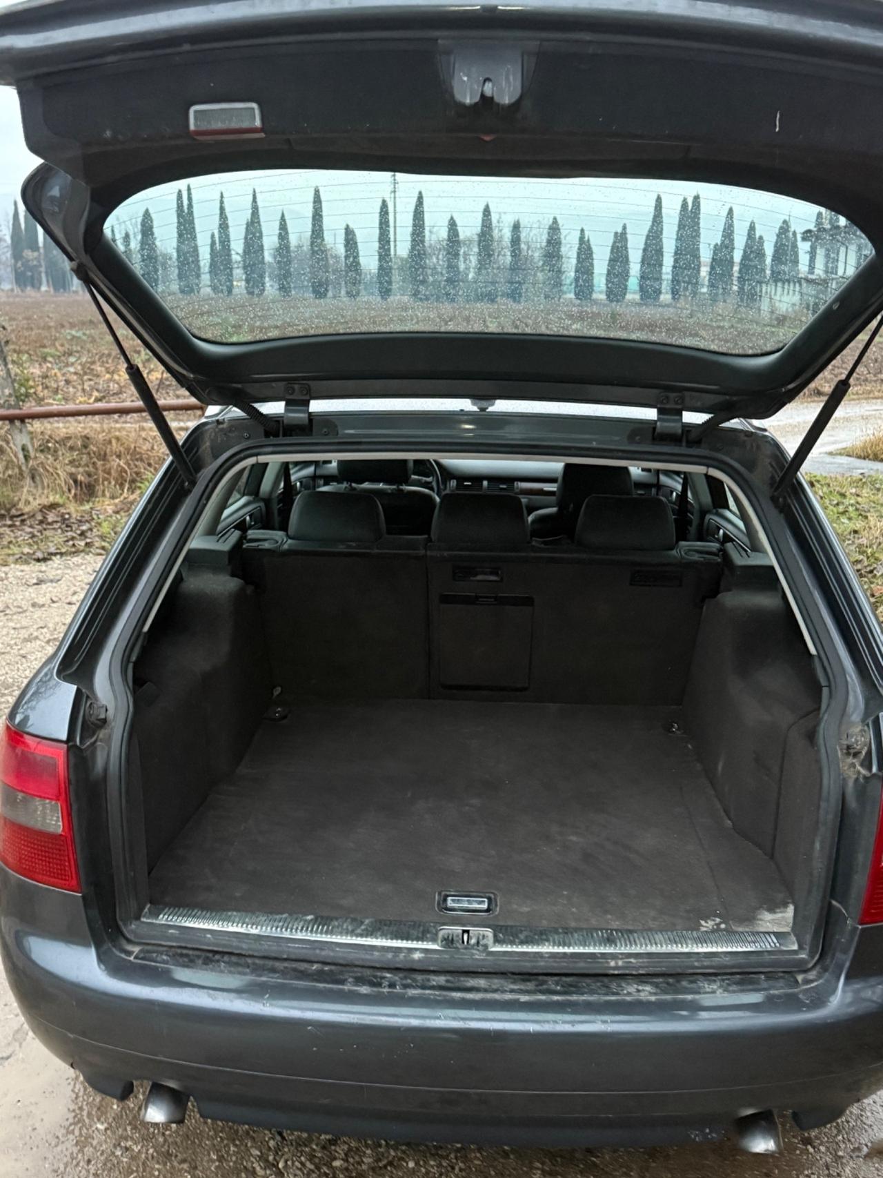 Audi A4 2.5 V6 TDI/180 CV cat Avant quattro