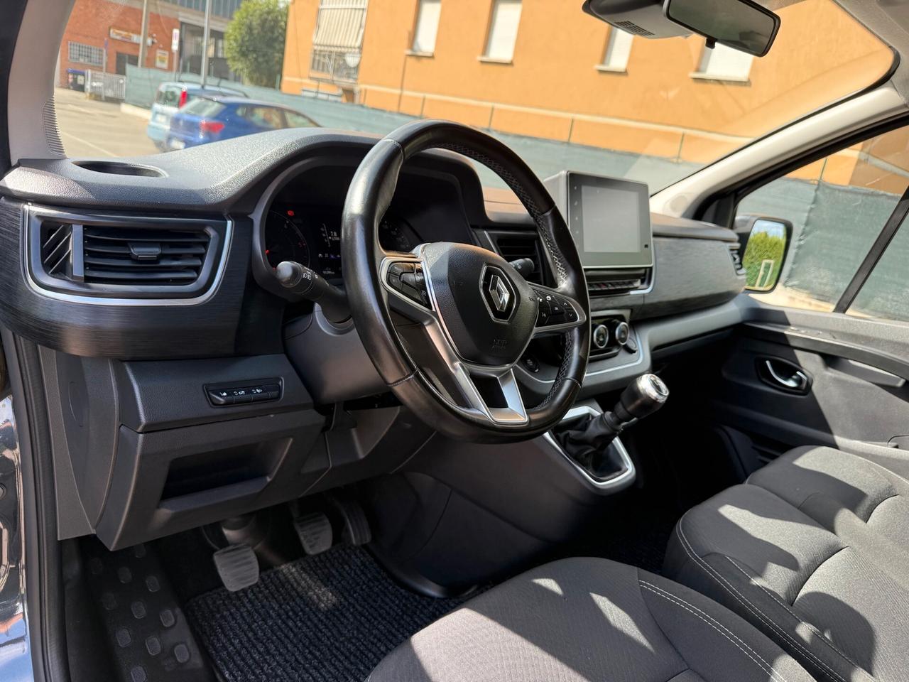 Renault Trafic 2.0 dCi - 9 POSTI - 12 MESI DI GARANZIA