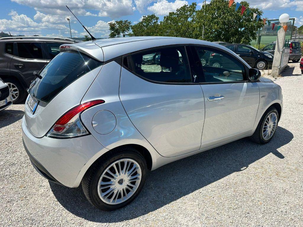 LANCIA Ypsilon 1.2 69 CV 5 porte S&S Gold