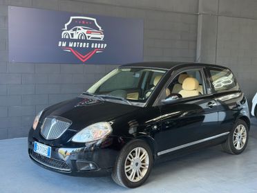 Lancia Ypsilon 1.4 16V Platino Automatica