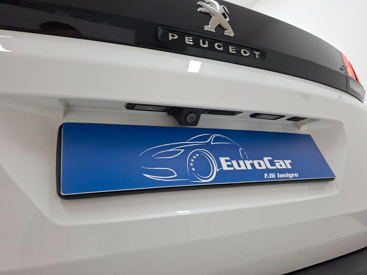 Peugeot 3008 Business 1.5 BlueHDi 130cv