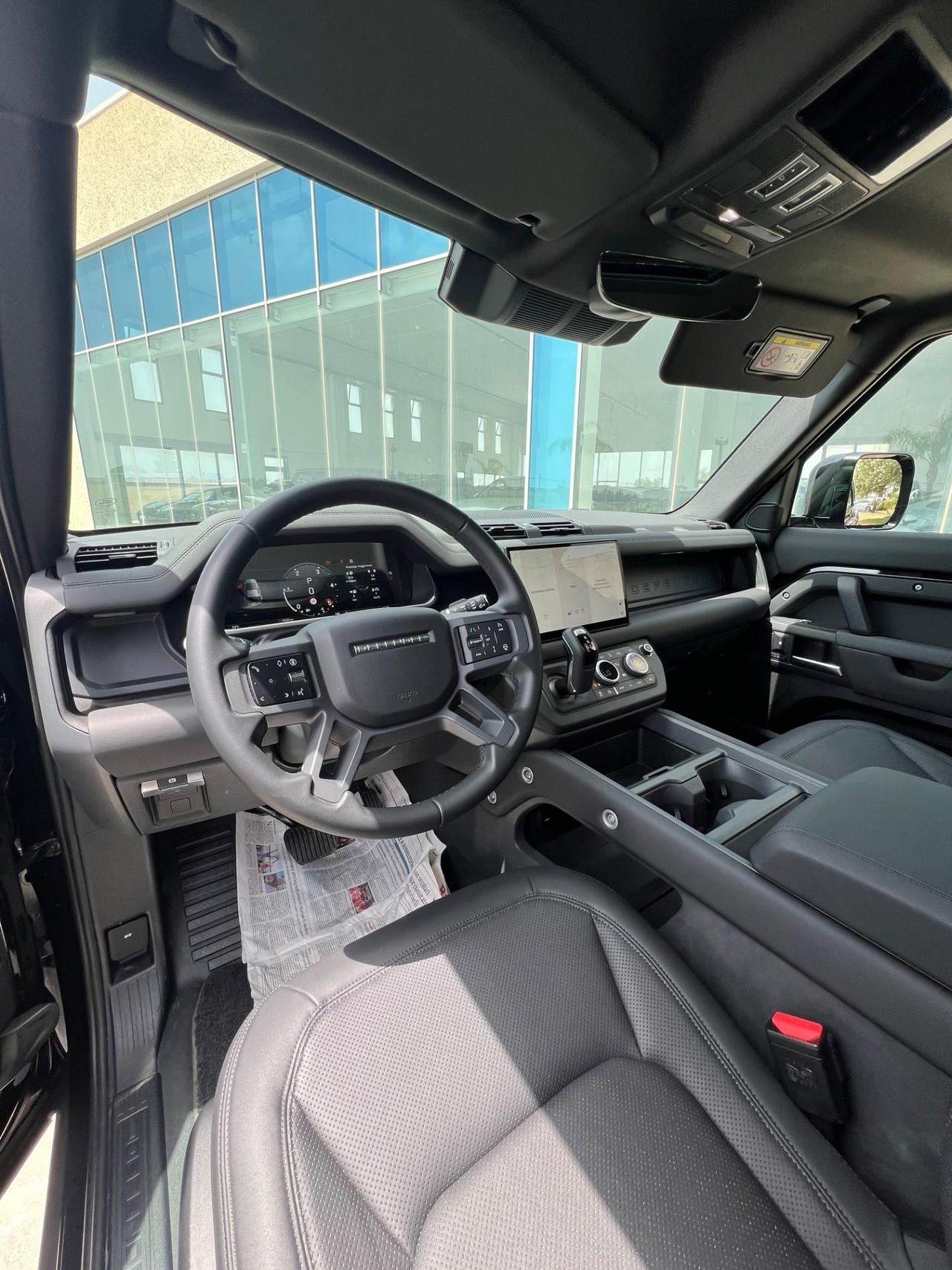Land Rover Defender 110 3.0D I6 200 CV AWD Auto X-Dynamic SE
