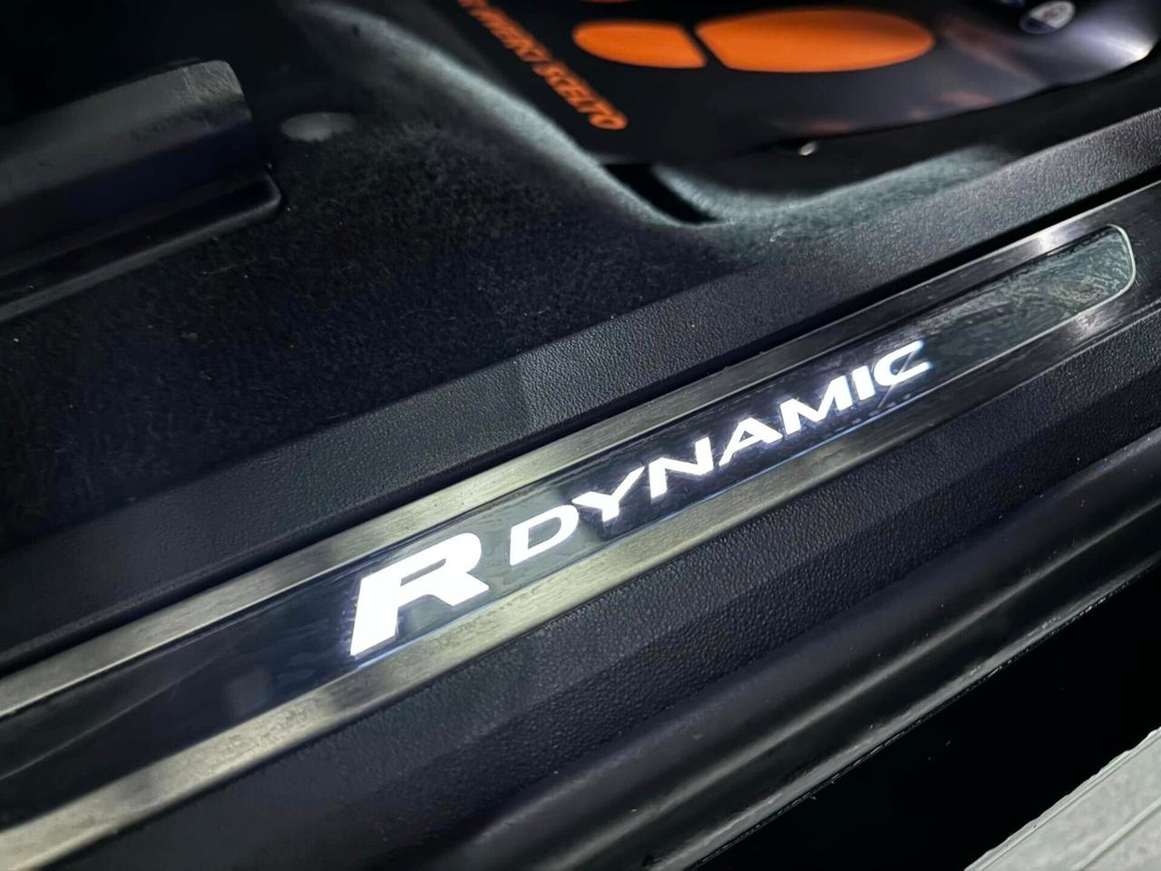 Range Rover Evoque 2.0 i4 R-Dynamic 163cv 2022 Autocarro