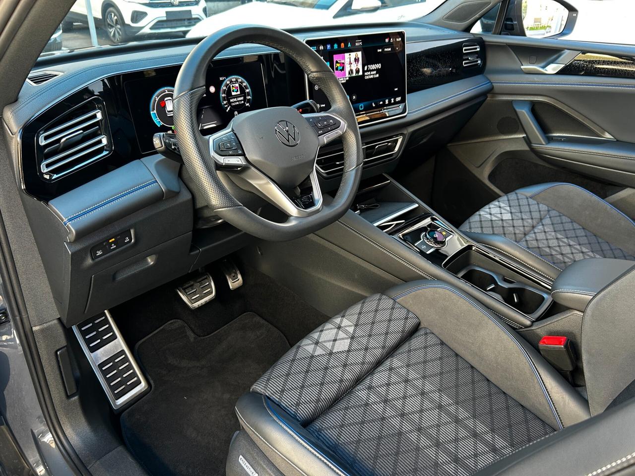 Volkswagen Tiguan 2.0 TDI 150 CV DSG R-Line 2025