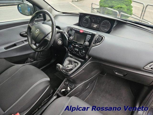LANCIA Ypsilon 1.2 69 CV 5 porte GPL Ecochic Gold