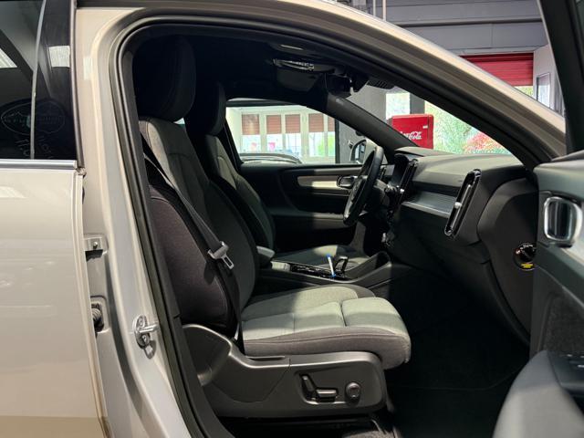 VOLVO XC40 B3 automatico Plus Bright