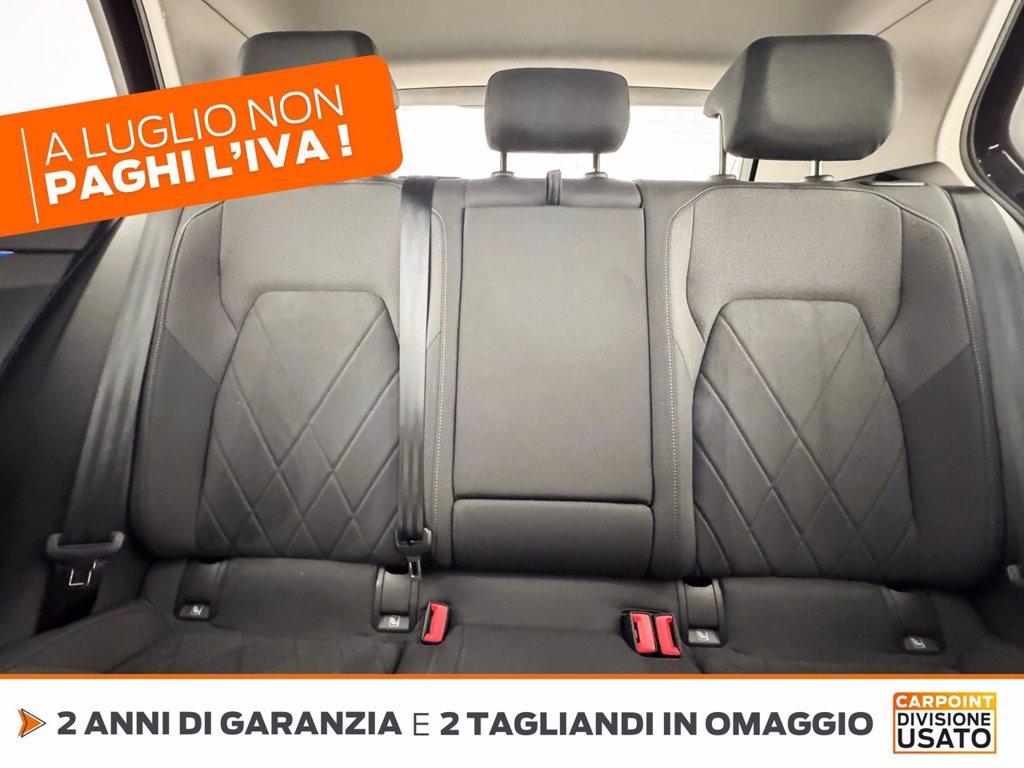 VOLKSWAGEN Golf 1.5 etsi evo style 130cv dsg del 2023