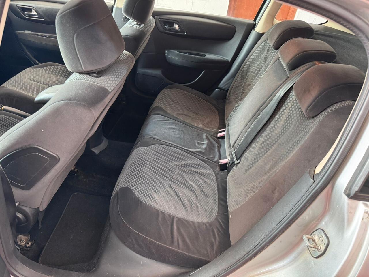 Citroen C4 1.6 HDi 90CV Classique neopat