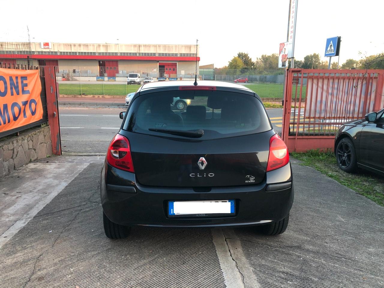 Renault Clio 1.2 16V 5 porte Le Iene