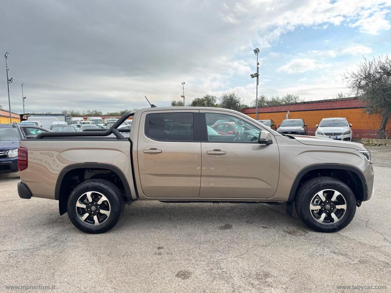 VOLKSWAGEN AMAROK LIFE 2.0 TDI 205CV 4MOTION AUTOMATICO