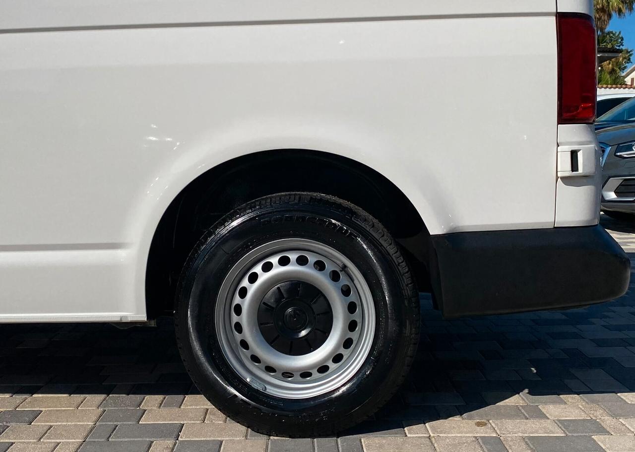 Volkswagen Transporter Business 2.0 TDI 102CV Autocarro 100% detraibile