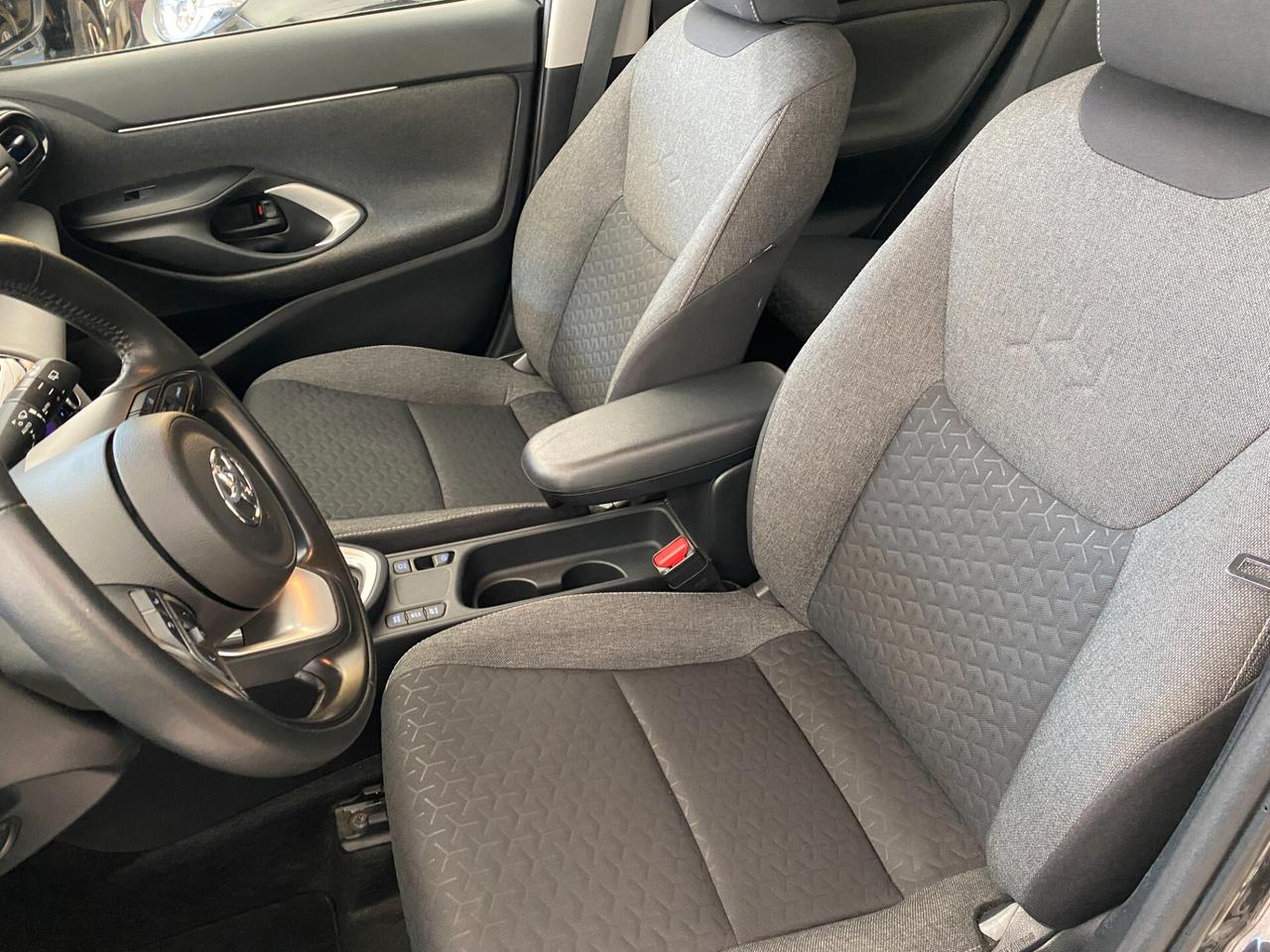 Toyota Yaris Cross Yaris Cross 1.5 Hybrid 5p. E-CVT Business