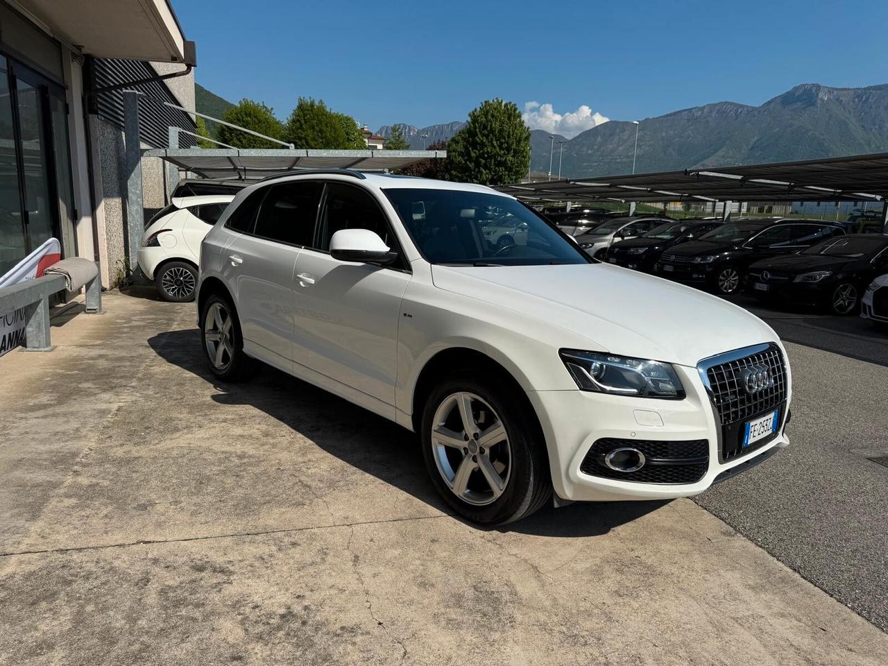 Audi Q5 2.0 TDI 170 CV quattro S-line