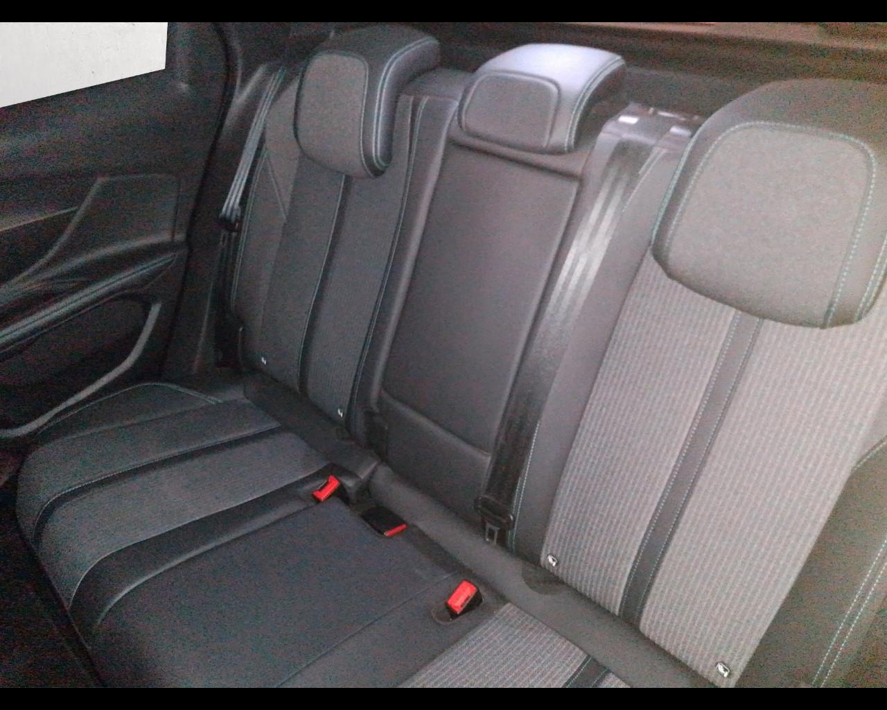 PEUGEOT 3008 2ª serie - 3008 BlueHDi 130 S&S EAT8 Allure