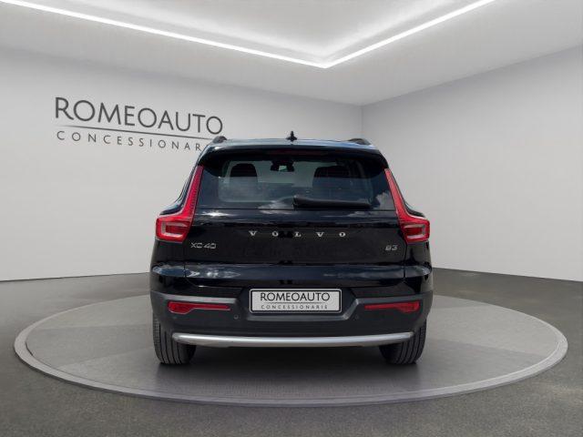 VOLVO XC40 B3 automatico Core