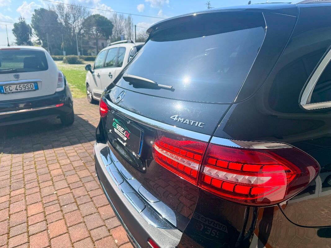 Mercedes Classe E 220 d mhev Business Sport 4matic auto