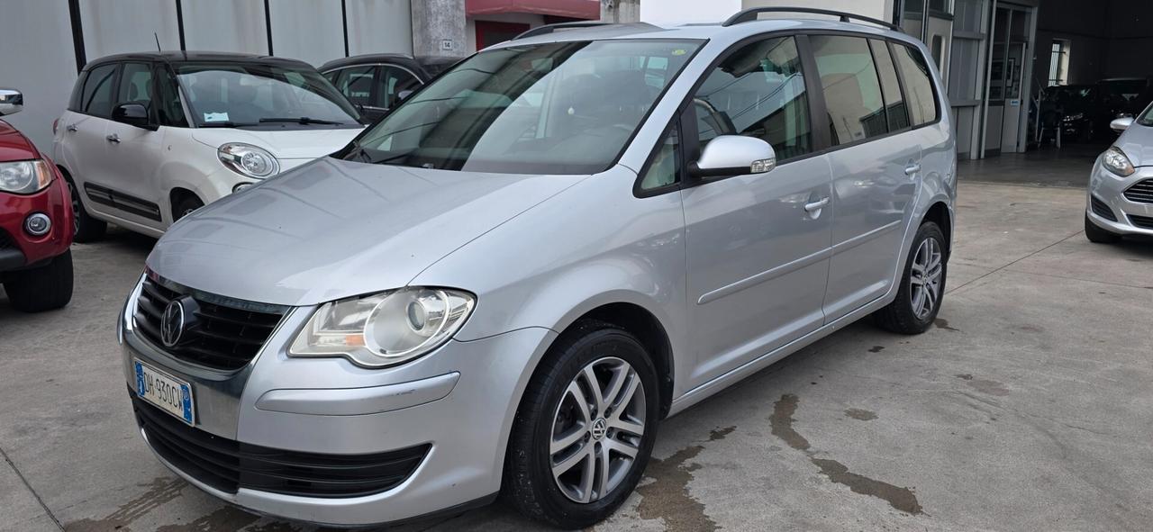 Volkswagen Touran 2.0 Highline Ecofuel