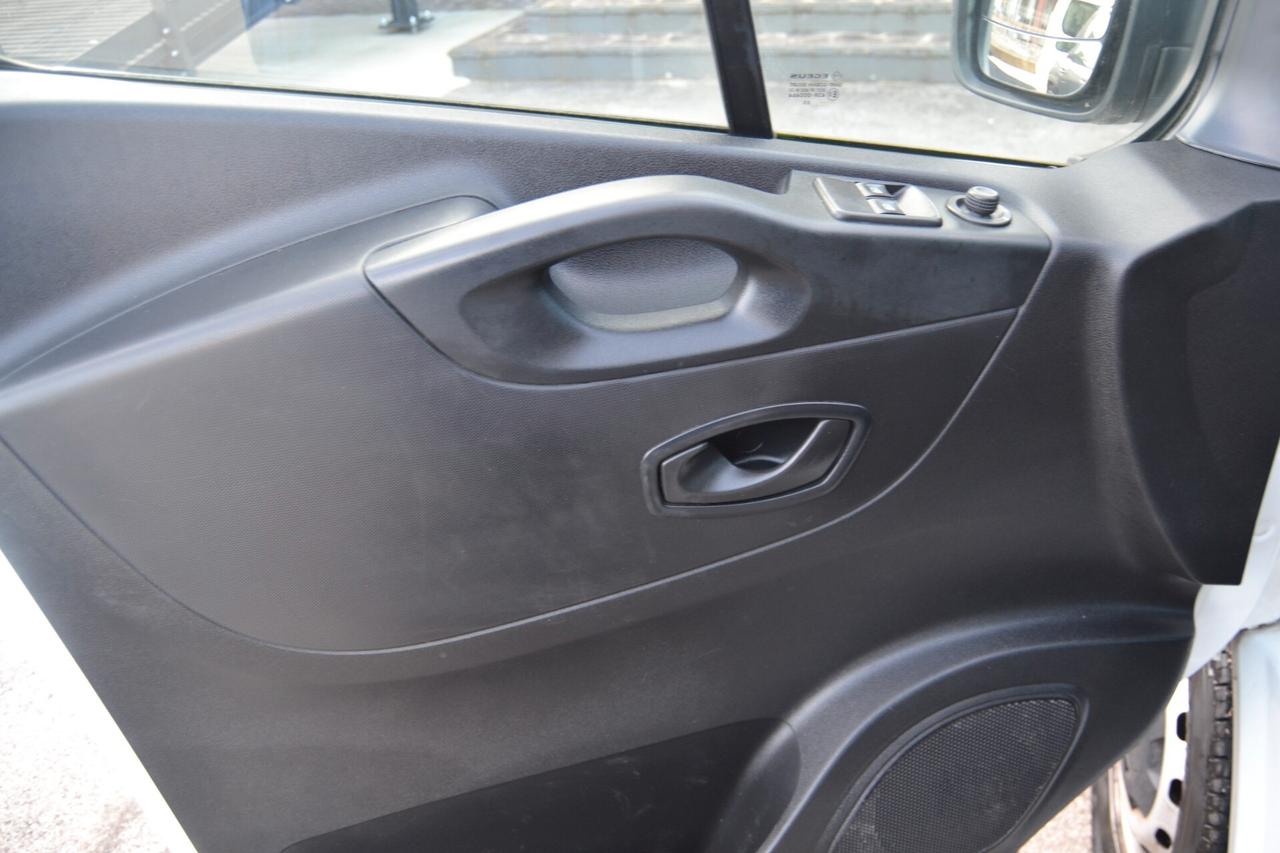 Renault Trafic T29 2.0 dCi 145CV PL-TA Furgone Energy Ice