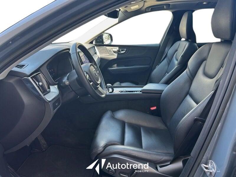 Volvo XC60 B4 197+14 CV AWD Mild Hybrid Diesel Automatico Ultimate Dark