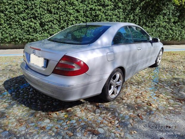 MERCEDES-BENZ CLK 270 CDI Avantgarde Autom. full