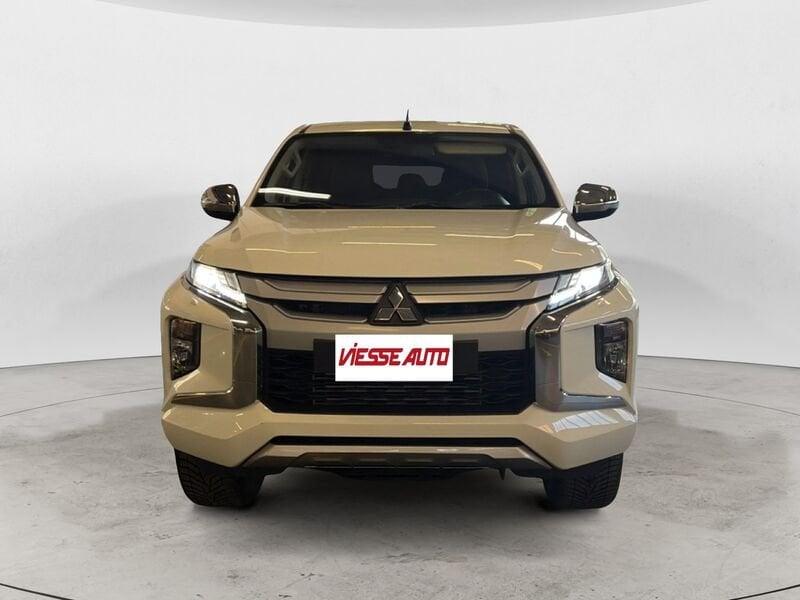 Mitsubishi L200 L200 d.cab 2.3d Intense 4wd 150cv auto