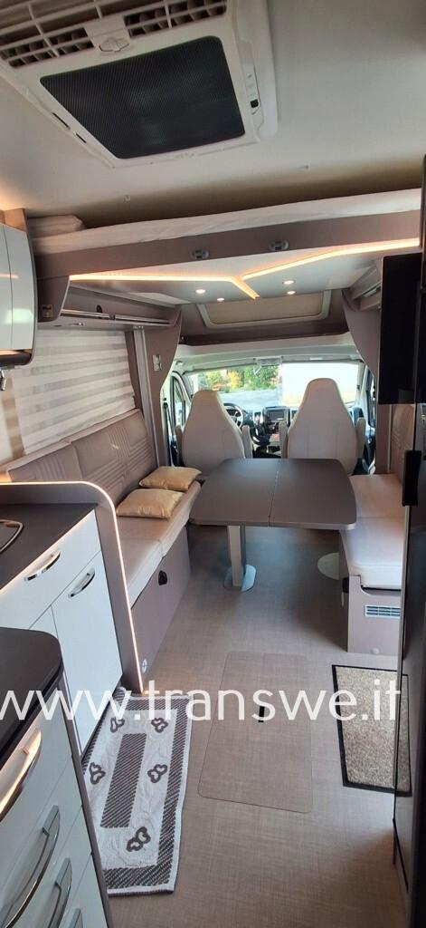Bürstner Lyseo TD 684G Letto basculante anteriore