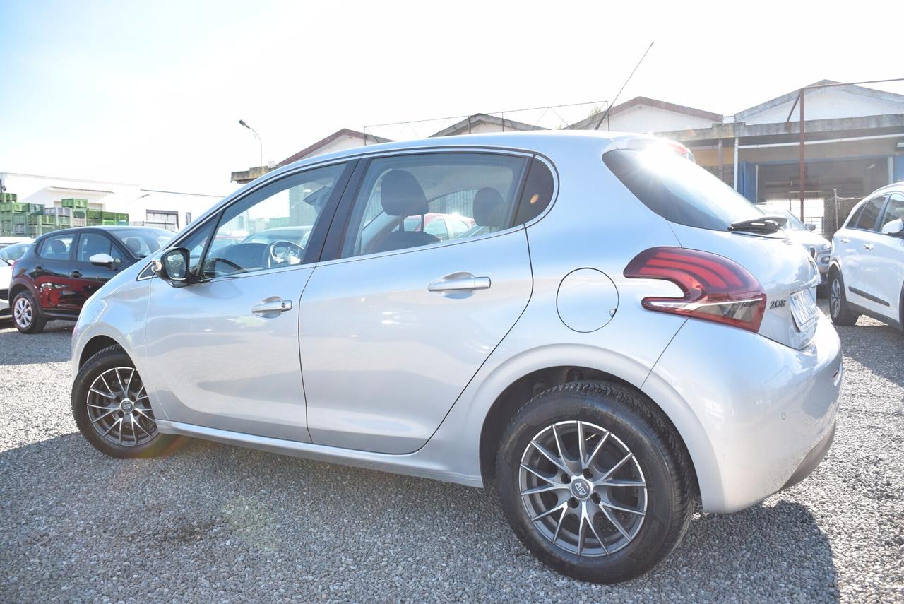 Peugeot 208 1.6HDi 75CV 5porte Allure NAV ANDROID CARPLAY CAM SENSORI CRUISE OK NEOPATENTATI