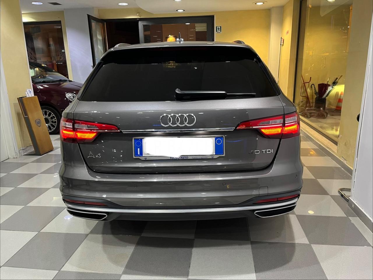 Audi A4 40 TDI S tronic Business