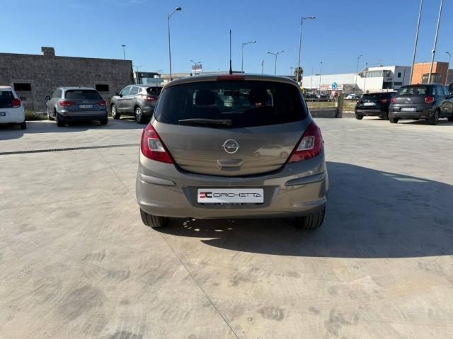 Opel Corsa 1.2 Club 85cv 5p