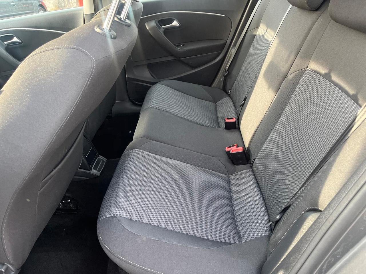 Volkswagen Polo 1.4 TDI 90 CV DSG **NEOP**