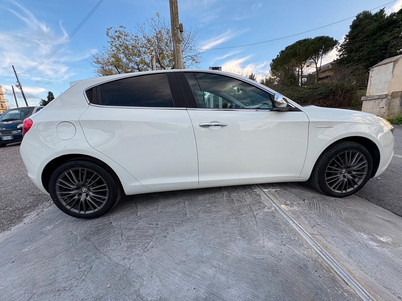 Alfa Romeo Giulietta 2.0 JTDm-2 150 CV Exclusive