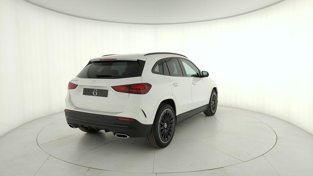 Mercedes-Benz GLA 200 d automatic