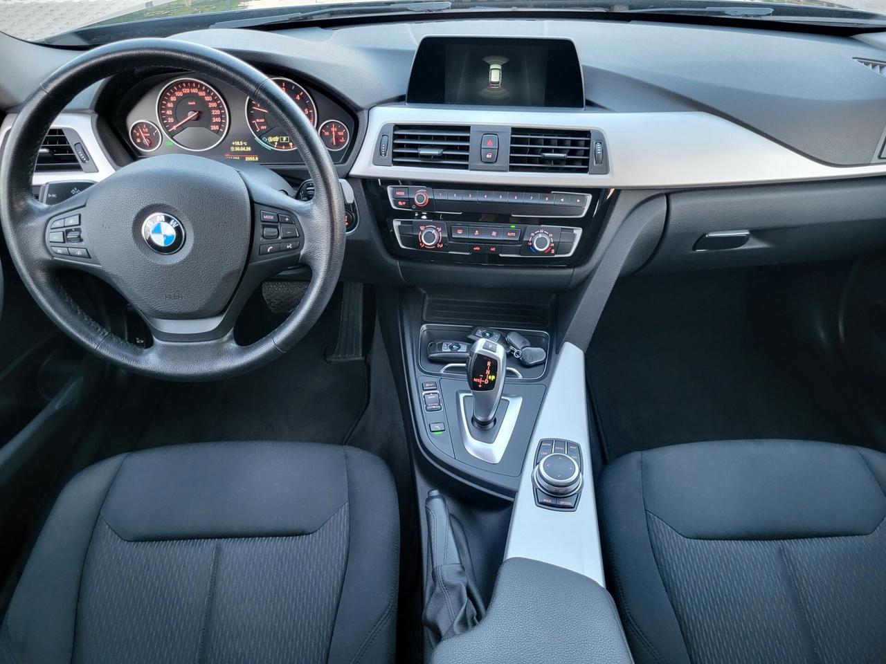 Bmw 320d xDrive Touring Business Advantage