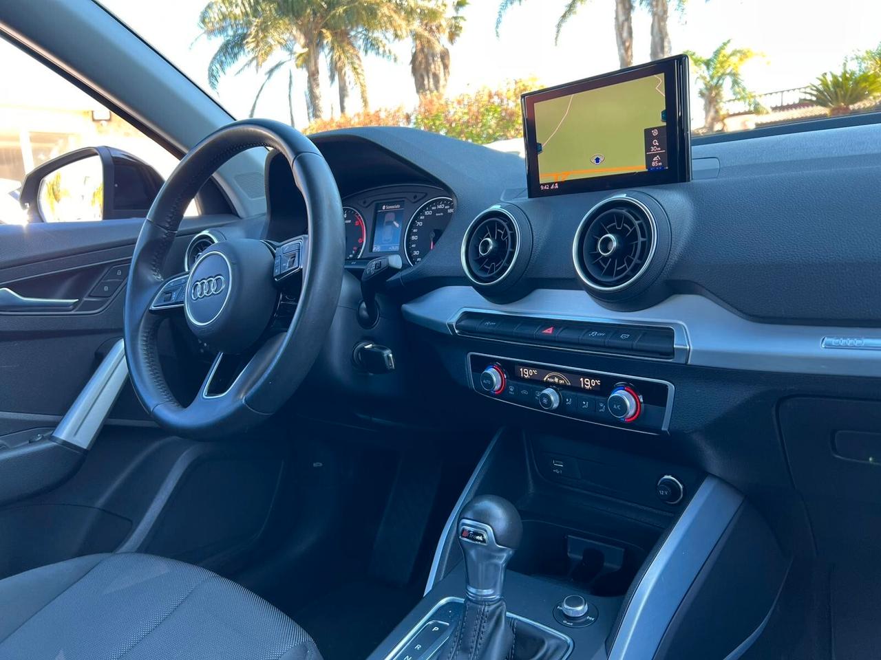 Audi Q2 30 TDI S tronic Business