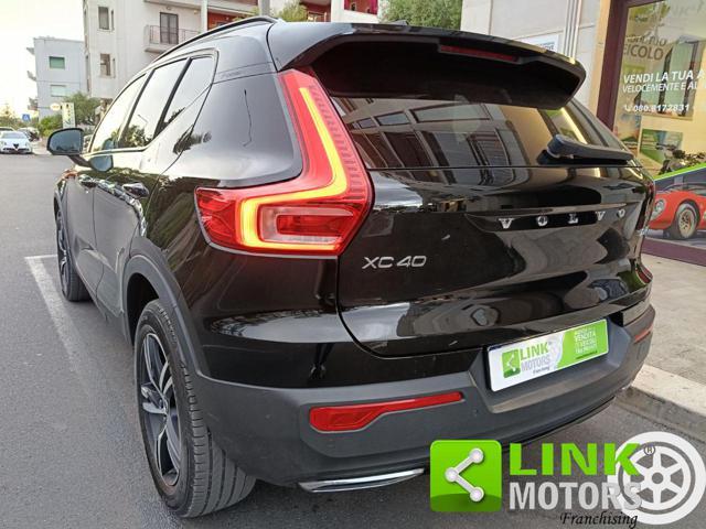 VOLVO XC40 D4 AWD Geartronic R-design