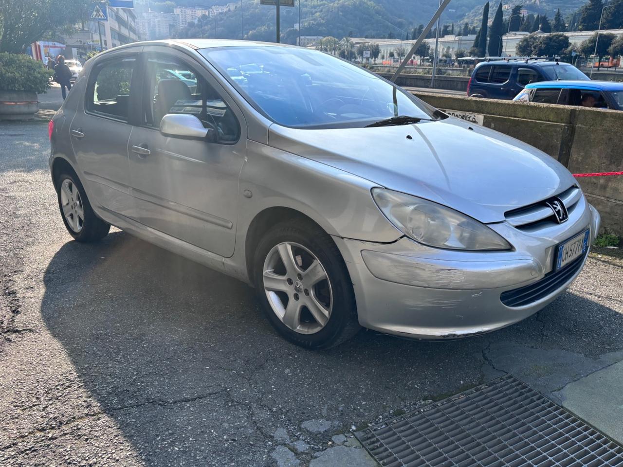 Peugeot 307 2.0 HDi FAP 5p. FULL optional
