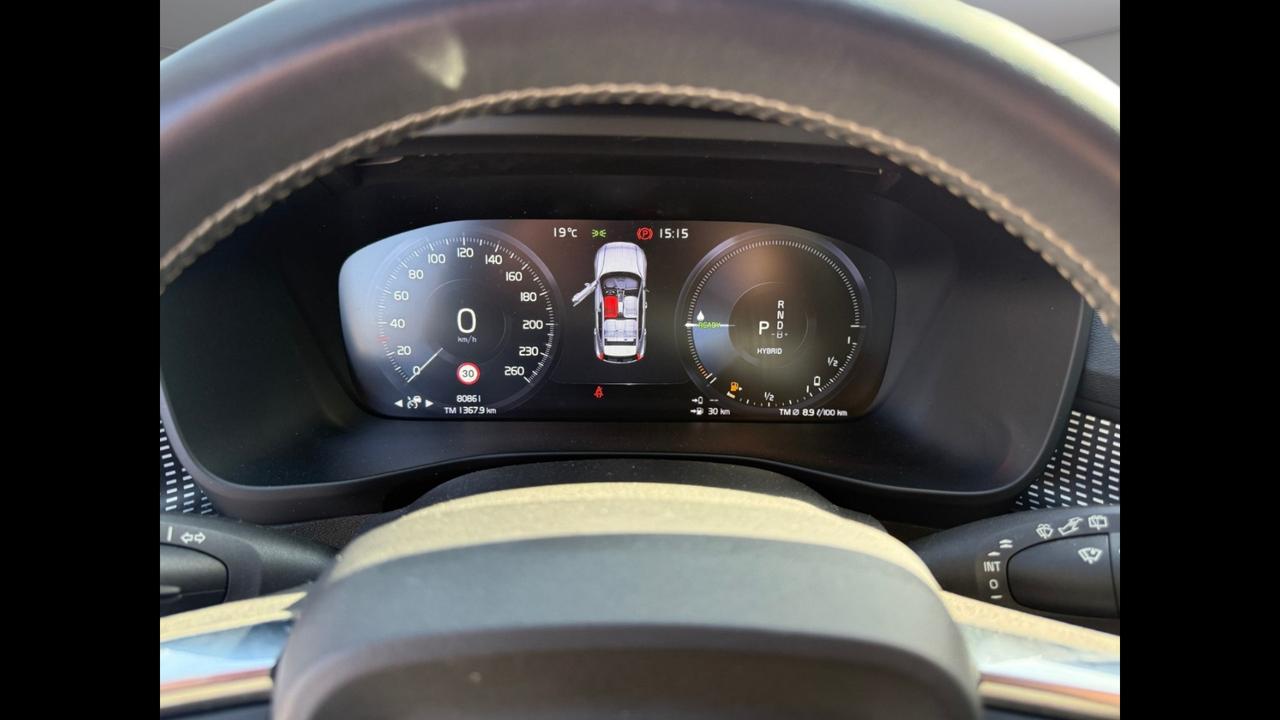 VOLVO XC40 - XC40 1.5 t5 phev R-design auto my21