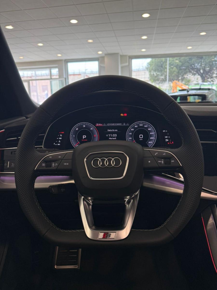 AUDI - Q8 - SUV TDI qu. 210 kW tiptr. S line ed.