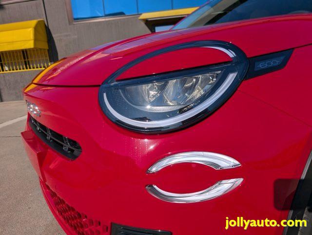 FIAT 600 Hybrid 110 CV DCT MHEV La Prima II ** KMO **