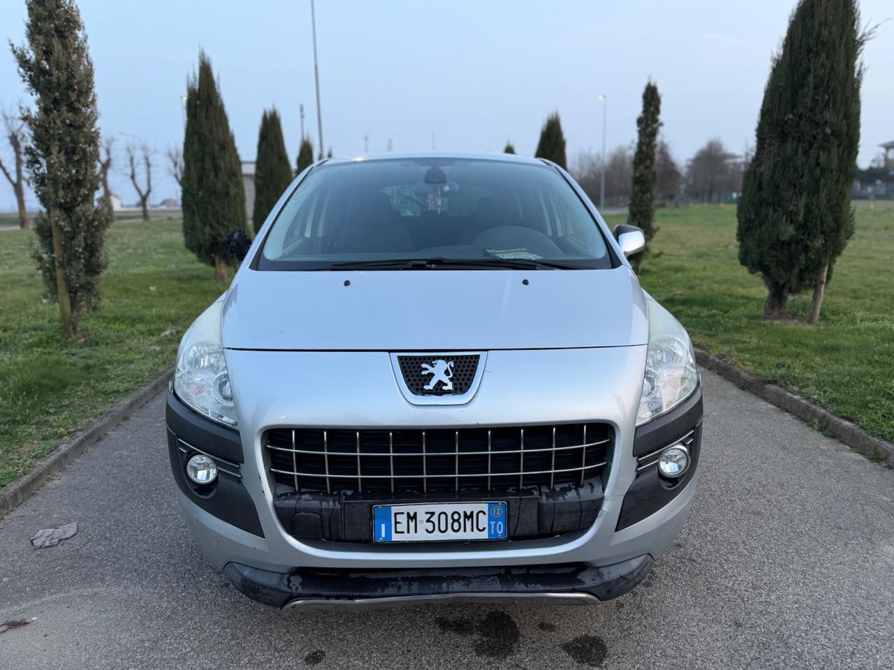 Peugeot 3008 2.0 HDi 150CV Business