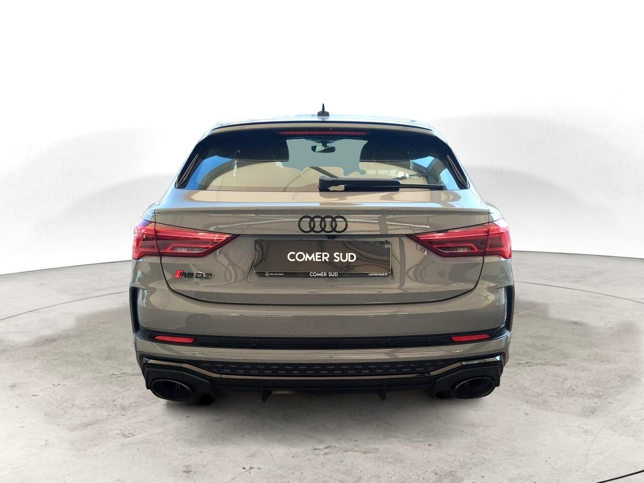 AUDI Q3 2019 Sportback - Q3 Sportback RS 2.5 quattro s-tronic