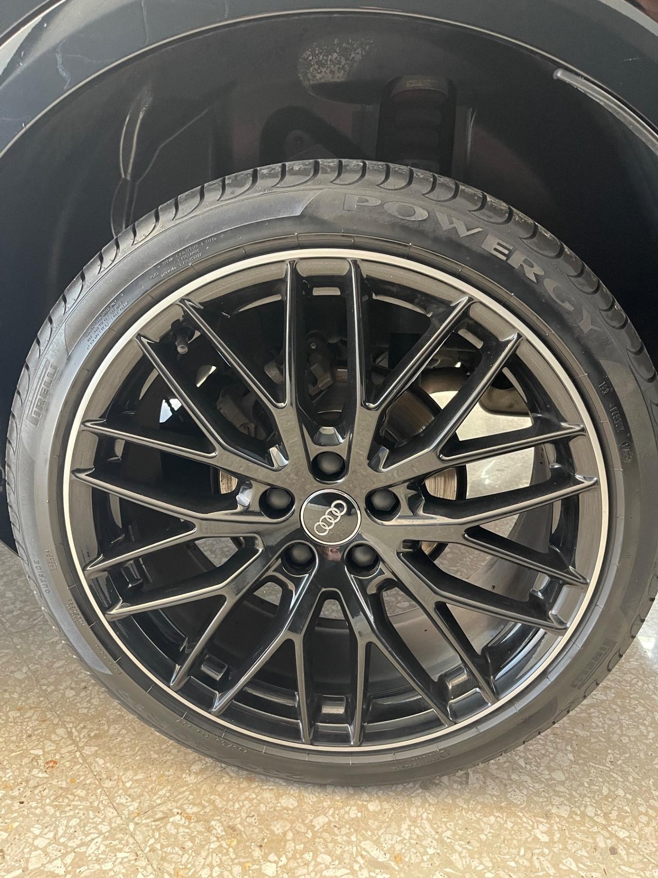 Audi Q2 30 TDI S line Edition